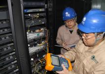 檢修通信系統(tǒng)設(shè)備 保障電網(wǎng)安全調(diào)度